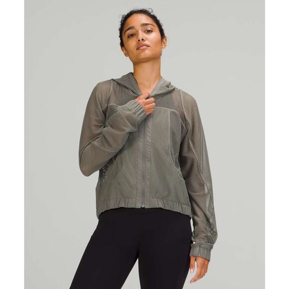 Lululemon Athletica Relaxed Fit Mesh Jacket Grey Green Sage 6 EUC - Picture 1 of 12